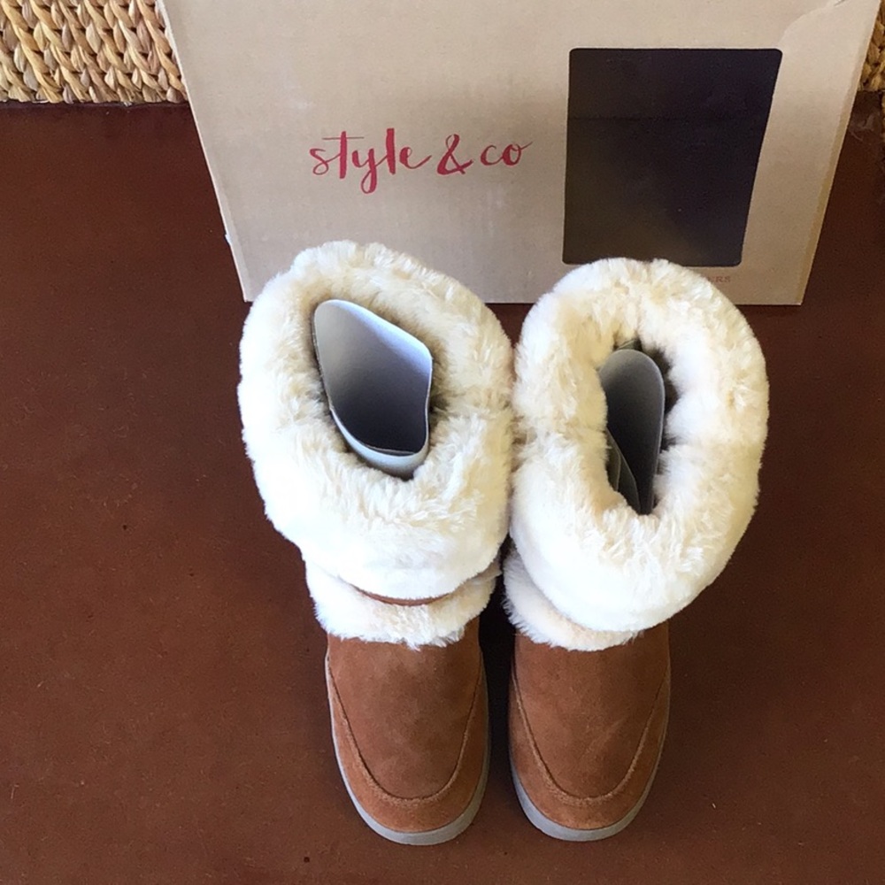 Style And Company Witty Chestnut Fur Boot - Picture 6 of 7
